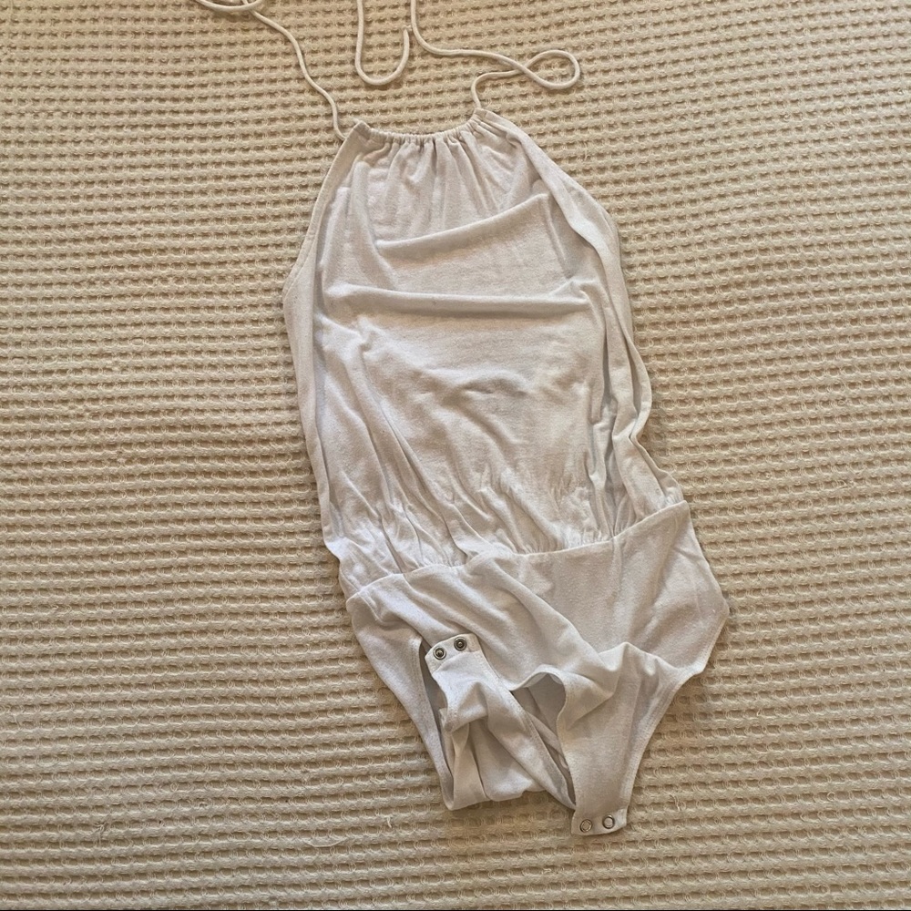 Backless bodysuit - Picture 4 of 7